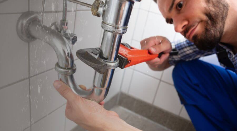 Professional same day plumber services in Schulenburg, TX